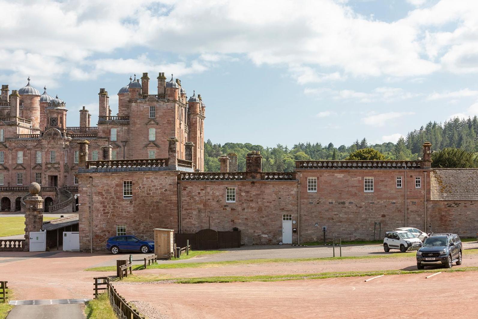 Stableyard Studio: Drumlanrig Castle Торнхилл Экстерьер фото